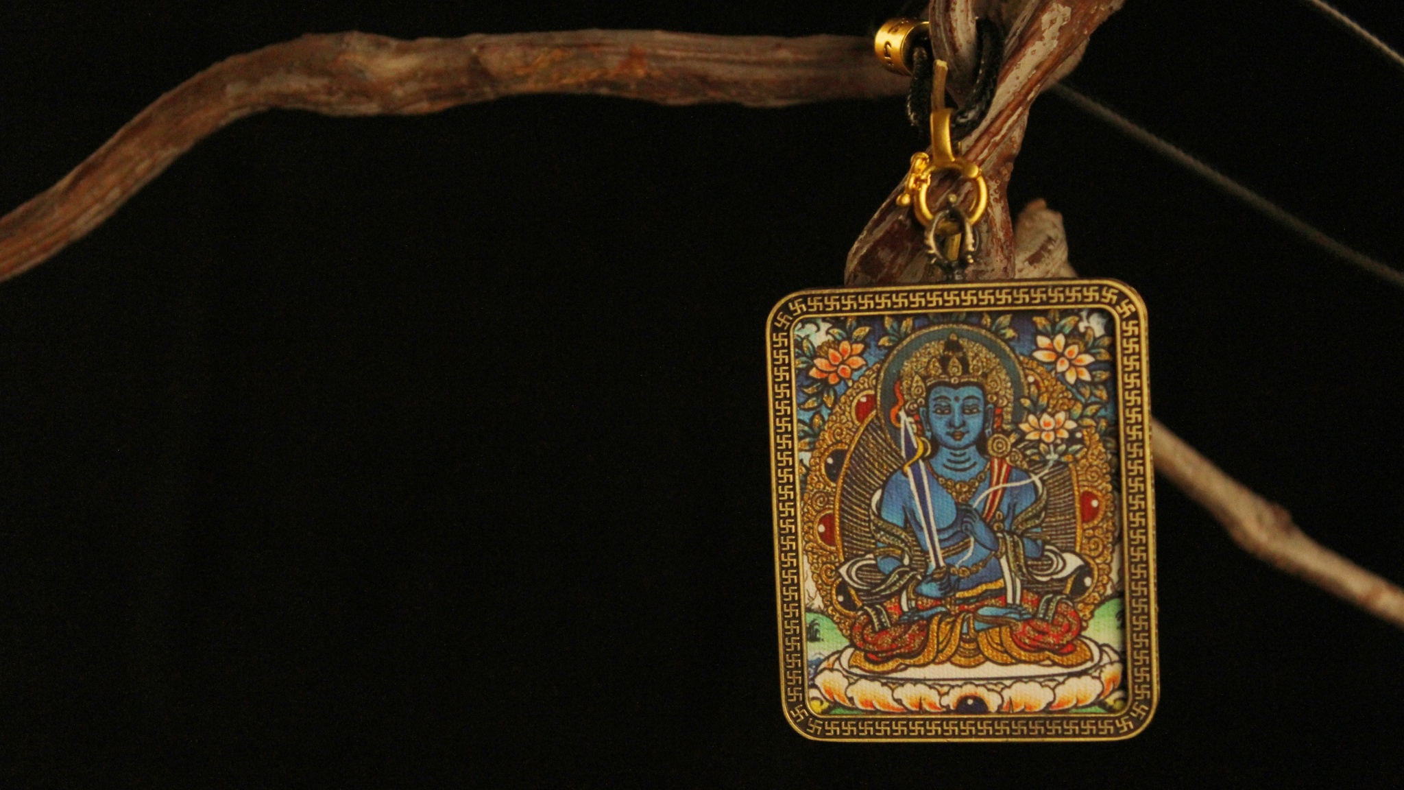 Handcrafted-Blue-Deity-Thangka-Pendant-Necklace