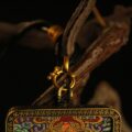 Handcrafted Green-Hued Deity Thangka Pendant Necklace – Traditional Tibetan Buddhist Art Piece, Ideal for Collection & Decoration - Image 4