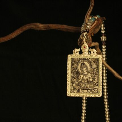 fearless-female-silver-tara-amulet